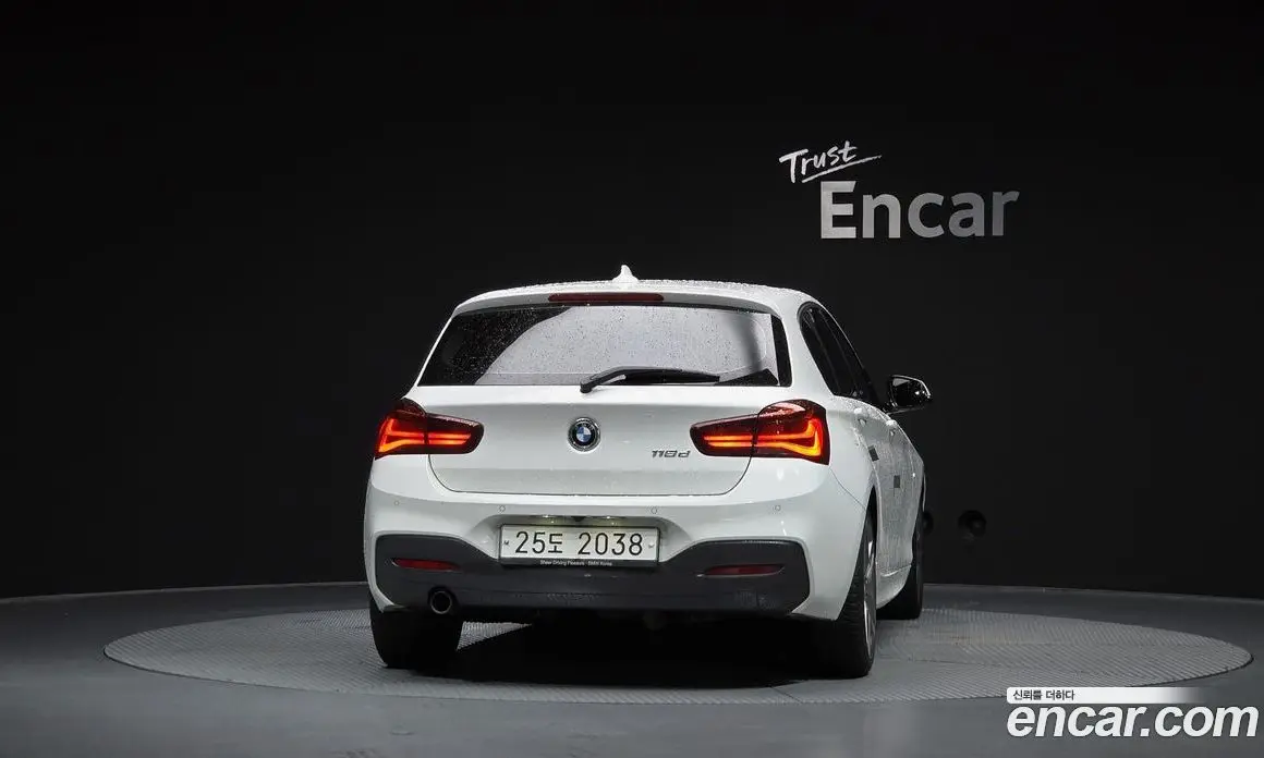BMW 1 серия 2017 2.0 автомат (гидро), фото 4 BMW 1 серия 2017 2.0 автомат (гидро), фото 4