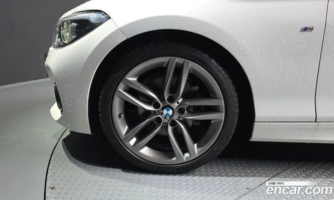BMW 1 серия 2017 2.0 автомат (гидро), фото 5 BMW 1 серия 2017 2.0 автомат (гидро), фото 5