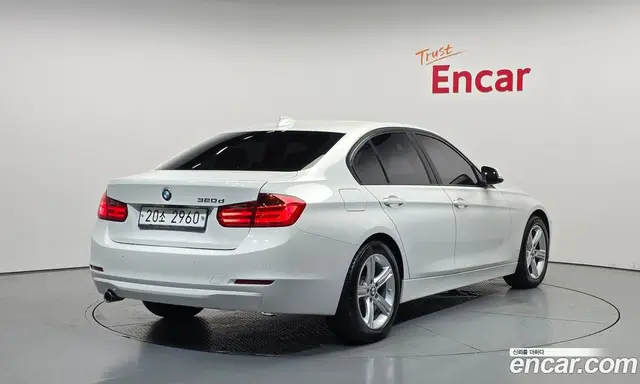 BMW 3 серия 2015 2.0 автомат (гидро), миниатюра 2 BMW 3 серия 2015 2.0 автомат (гидро), миниатюра 2