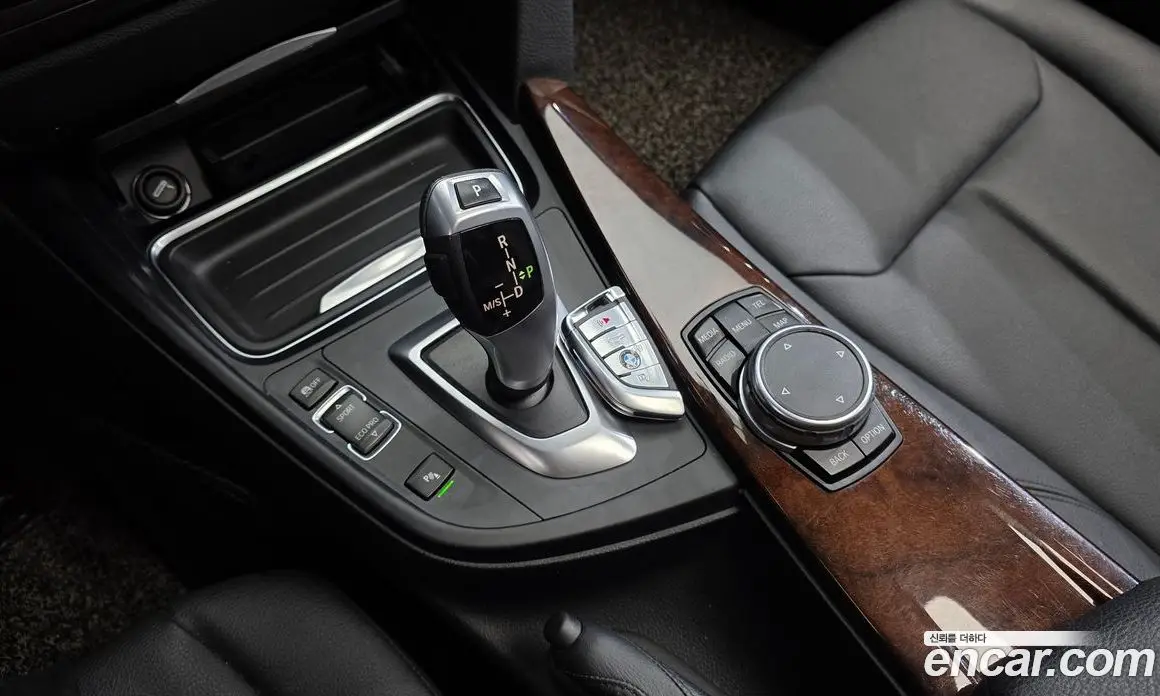 BMW 3 серия 2015 2.0 автомат (гидро), фото 9 BMW 3 серия 2015 2.0 автомат (гидро), фото 9