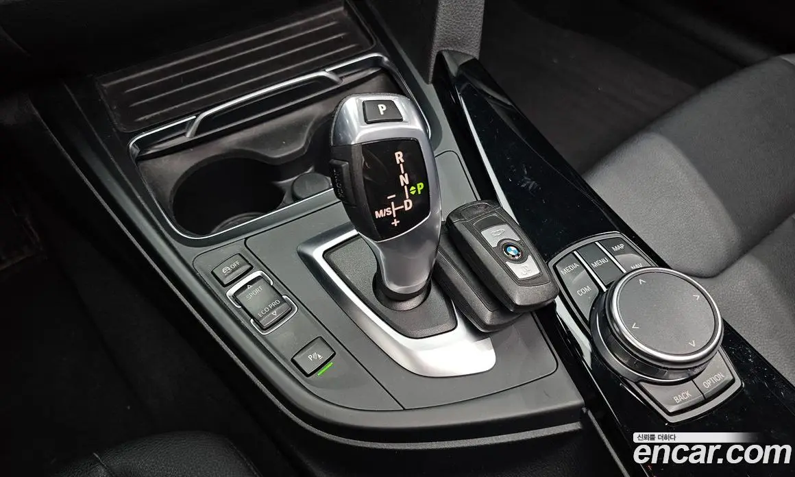 BMW 3 серия 2017 2.0 автомат (гидро), фото 11 BMW 3 серия 2017 2.0 автомат (гидро), фото 11