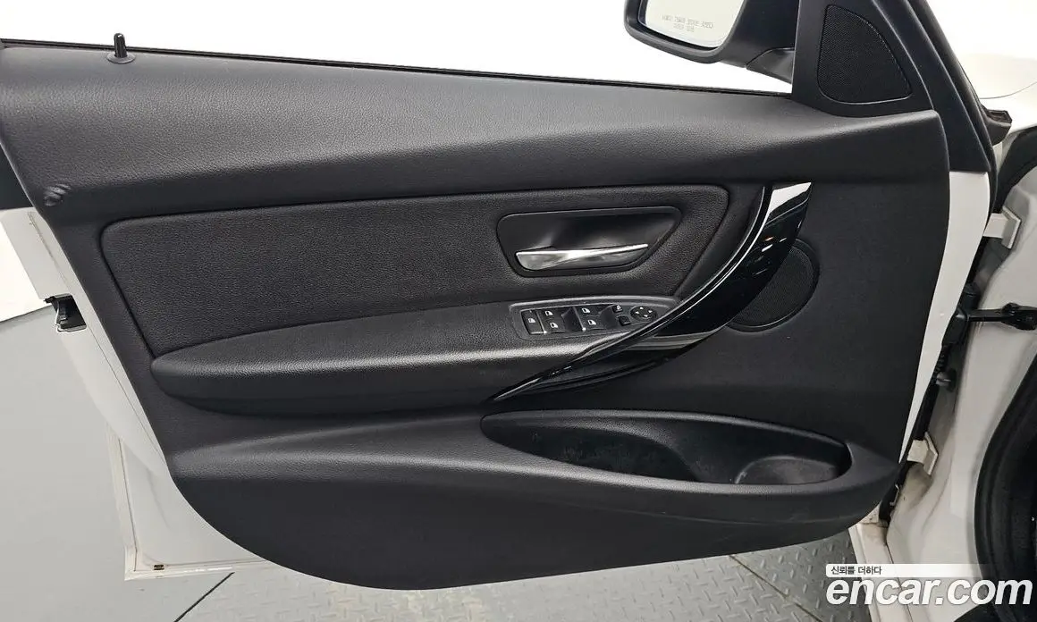 BMW 3 серия 2017 2.0 автомат (гидро), фото 13 BMW 3 серия 2017 2.0 автомат (гидро), фото 13
