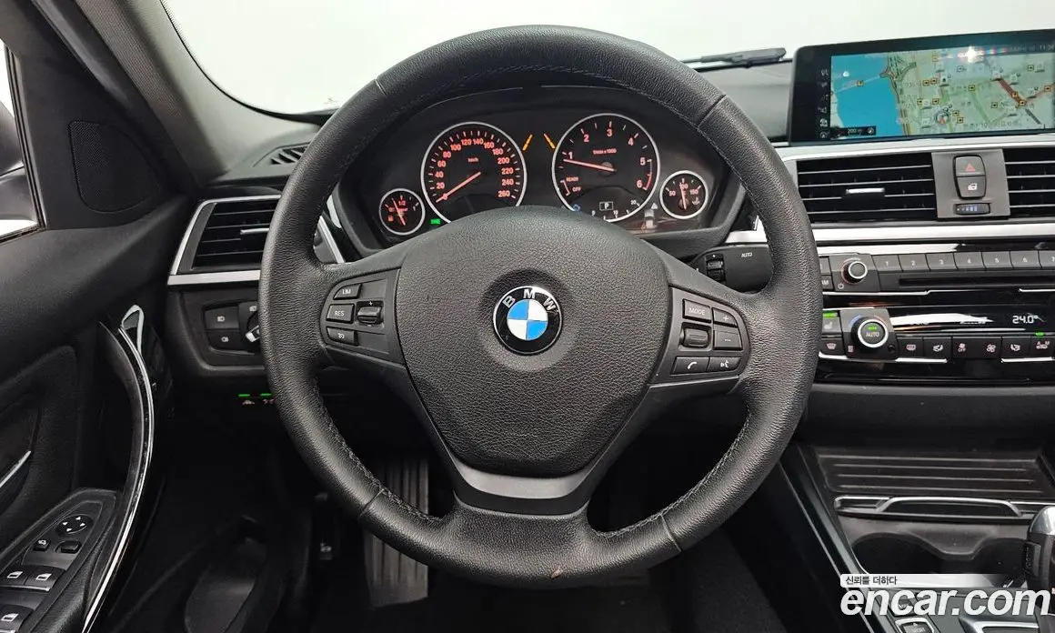 BMW 3 серия 2017 2.0 автомат (гидро), фото 18 BMW 3 серия 2017 2.0 автомат (гидро), фото 18
