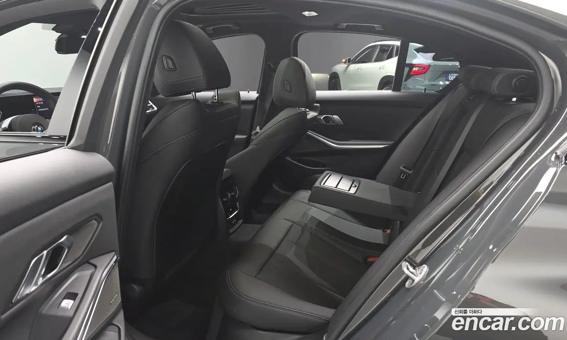 BMW 3 серия 2025 2.0 автомат (гидро), фото 17