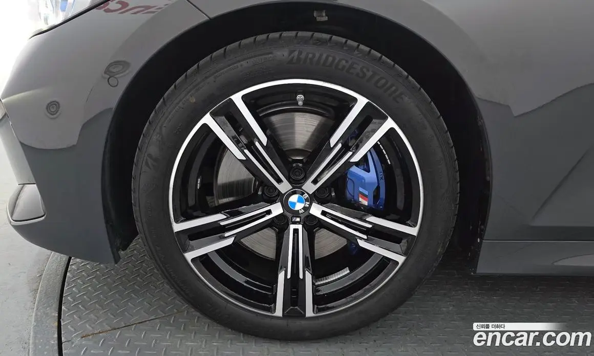BMW 3 серия 2025 2.0 автомат (гидро), фото 5