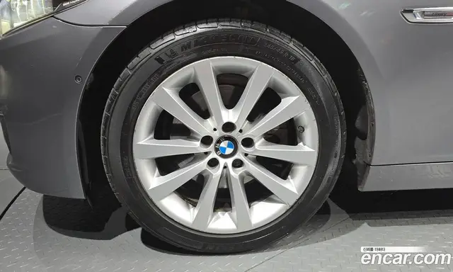 BMW 5 серия 2016 2.0 автомат (гидро), миниатюра 5 BMW 5 серия 2016 2.0 автомат (гидро), миниатюра 5
