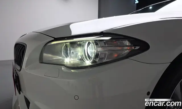 BMW 5 серия 2016 2.0 автомат (гидро), миниатюра 7 BMW 5 серия 2016 2.0 автомат (гидро), миниатюра 7