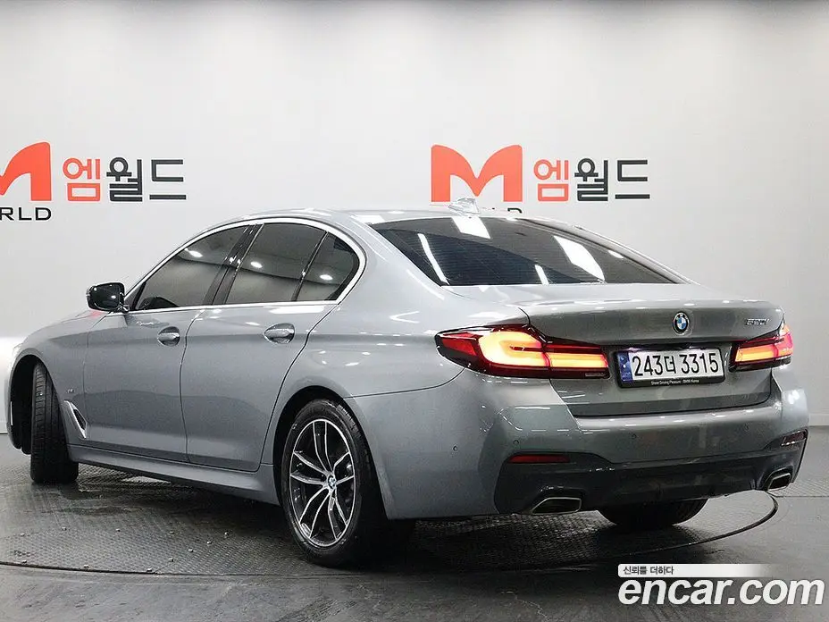 BMW 5 серия 2023 2.0 автомат (гидро), фото 4