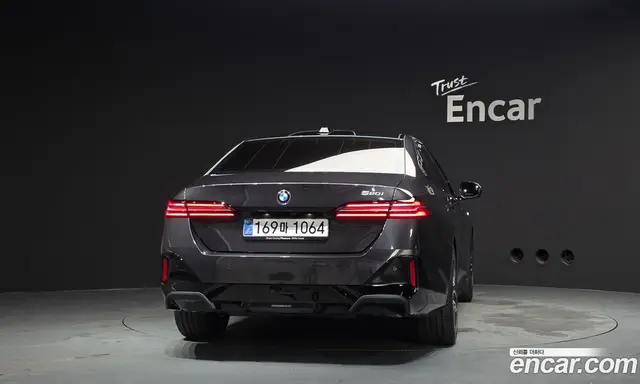 BMW 5 серия 2025 2.0 автомат (гидро), миниатюра 4