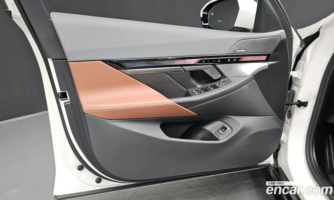 BMW 5 серия 2025 2.0 автомат (гидро), фото 13