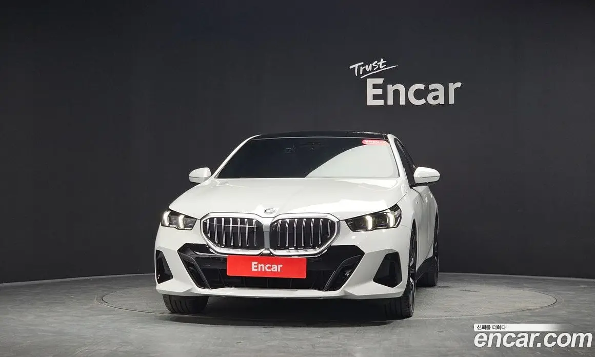 BMW 5 серия 2025 2.0 автомат (гидро), фото 16