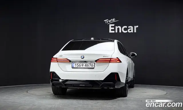 BMW 5 серия 2025 2.0 автомат (гидро), миниатюра 3