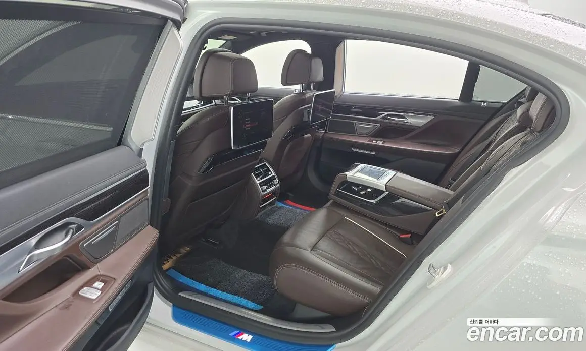BMW 7 серия 2017 3.0 автомат (гидро), фото 18 BMW 7 серия 2017 3.0 автомат (гидро), фото 18