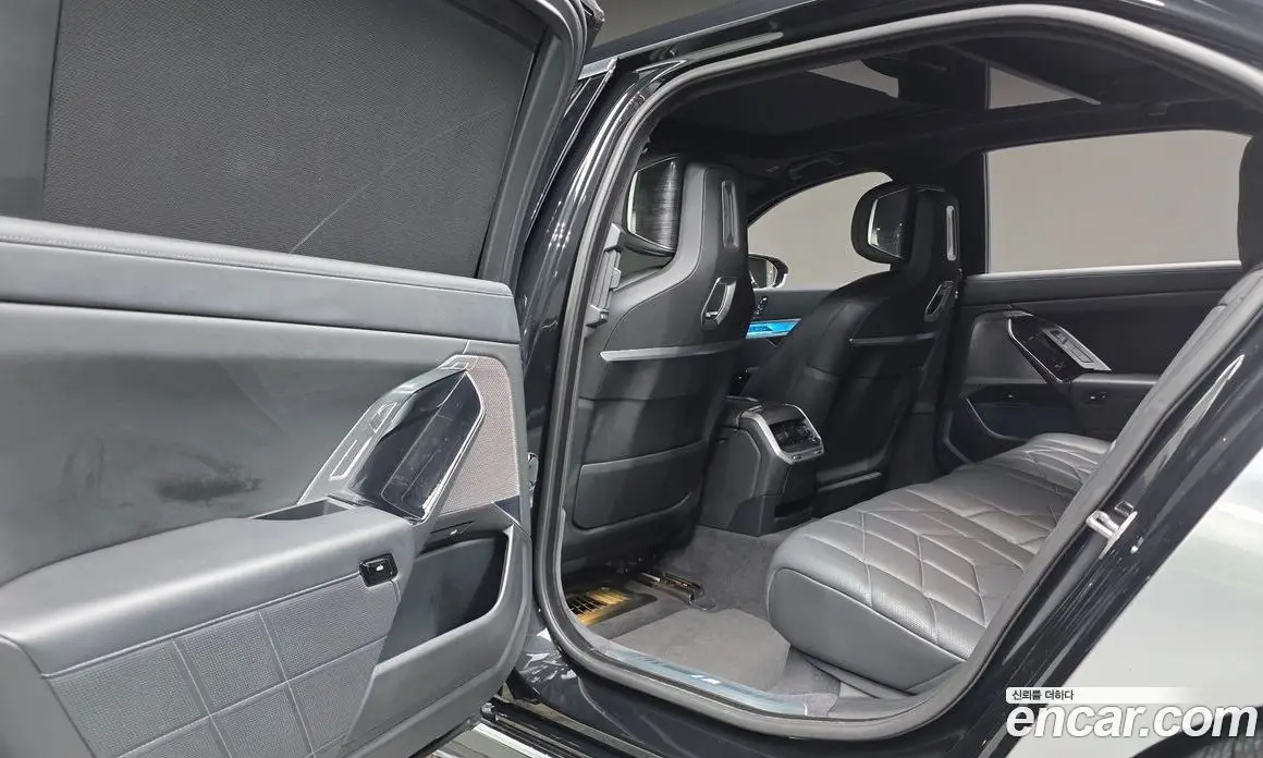 BMW 7 серия 2023 3.0 автомат (гидро), фото 15 BMW 7 серия 2023 3.0 автомат (гидро), фото 15