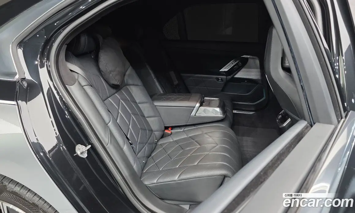 BMW 7 серия 2023 3.0 автомат (гидро), фото 19 BMW 7 серия 2023 3.0 автомат (гидро), фото 19