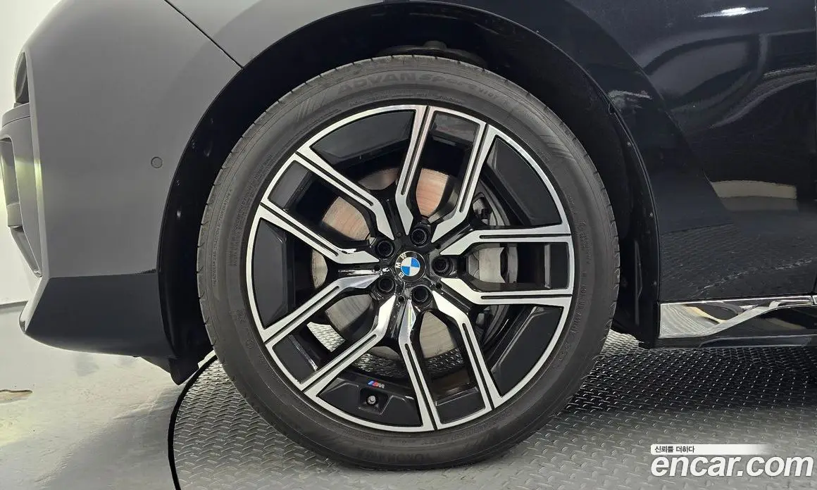 BMW 7 серия 2024 3.0 автомат (гидро), фото 5 BMW 7 серия 2024 3.0 автомат (гидро), фото 5