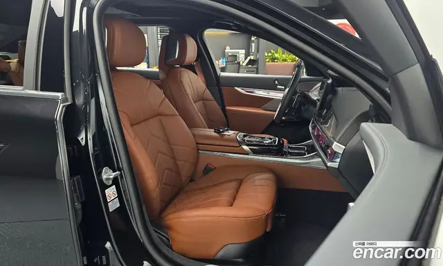 BMW 7 серия 2024 3.0 автомат (гидро), миниатюра 10 BMW 7 серия 2024 3.0 автомат (гидро), миниатюра 10