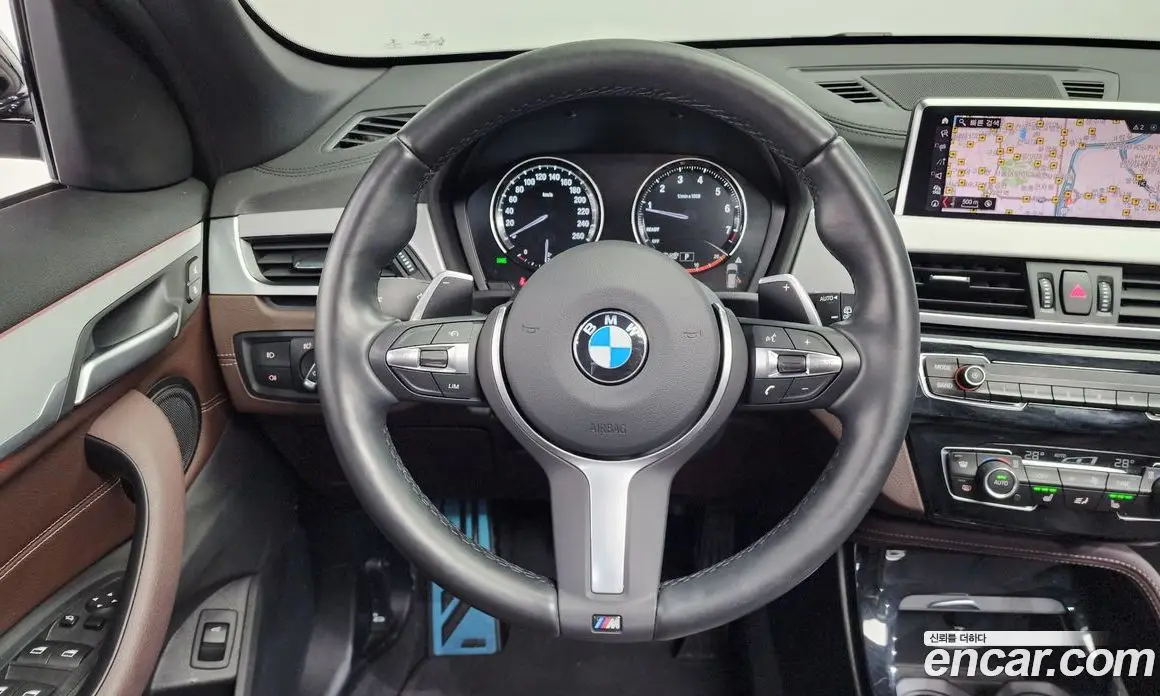 BMW X1 2022 2.0 автомат (гидро), фото 13