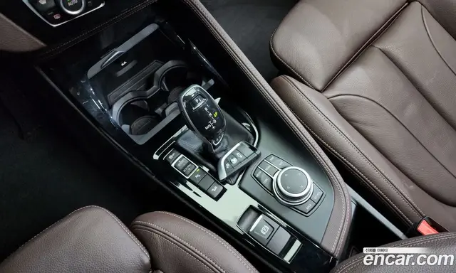 BMW X1 2022 2.0 автомат (гидро), миниатюра 9