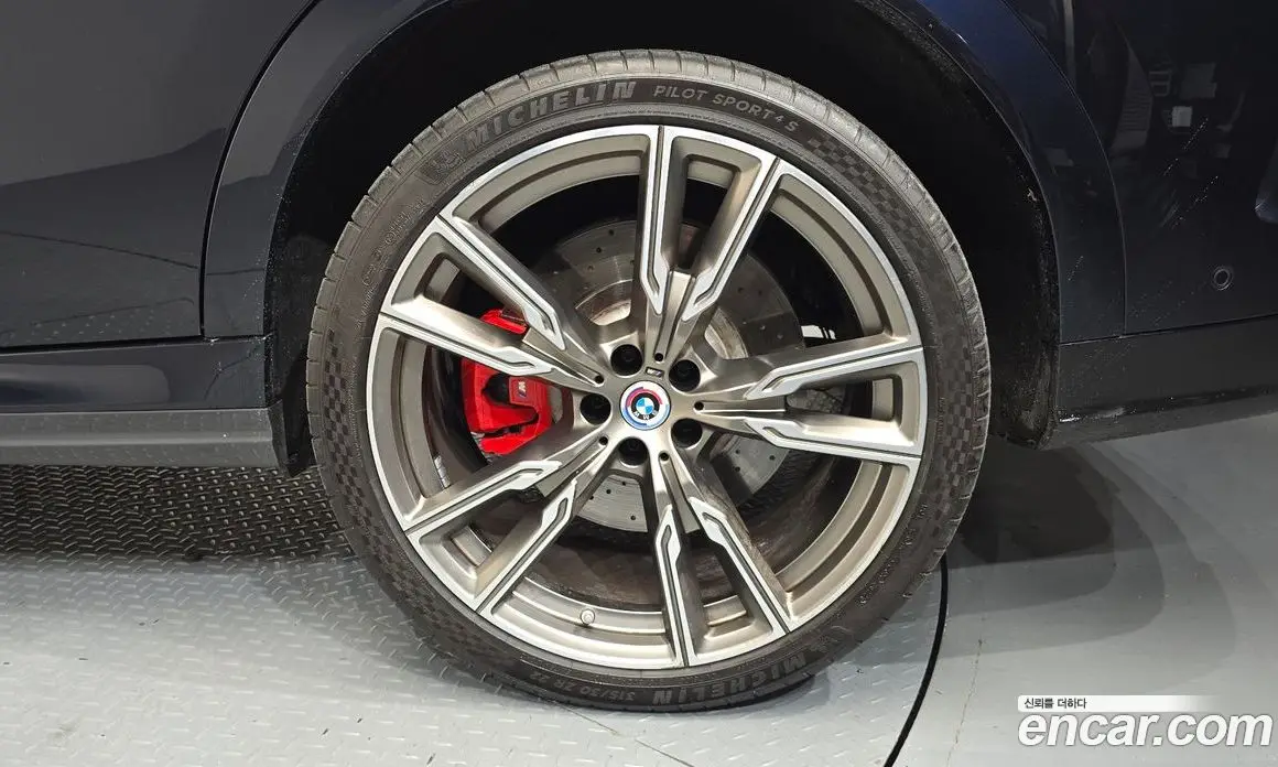 BMW X6 2022 4.4 автомат (гидро), фото 7 BMW X6 2022 4.4 автомат (гидро), фото 7