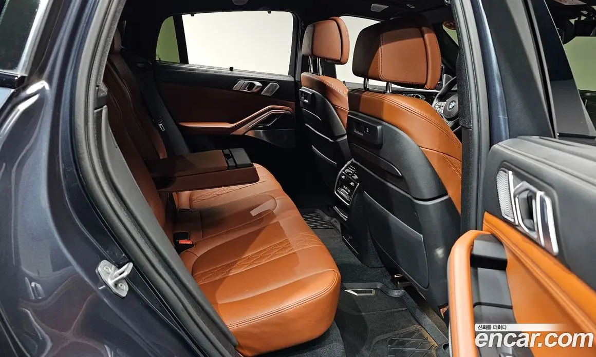 BMW X6 2022 4.4 автомат (гидро), фото 16