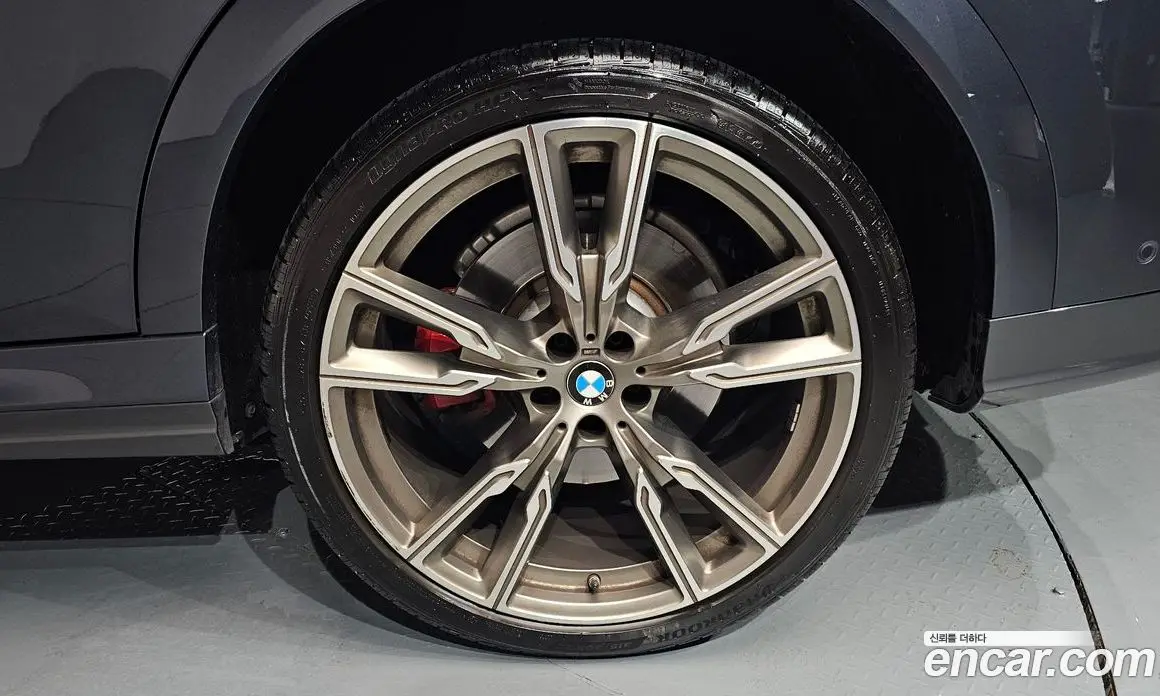 BMW X6 2022 4.4 автомат (гидро), фото 6