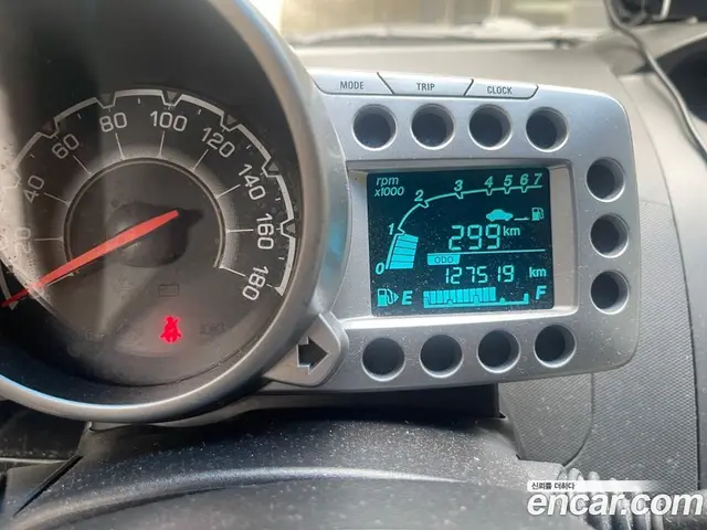 Chevrolet Spark 2011 1.0 автомат (гидро), миниатюра 5 Chevrolet Spark 2011 1.0 автомат (гидро), миниатюра 5