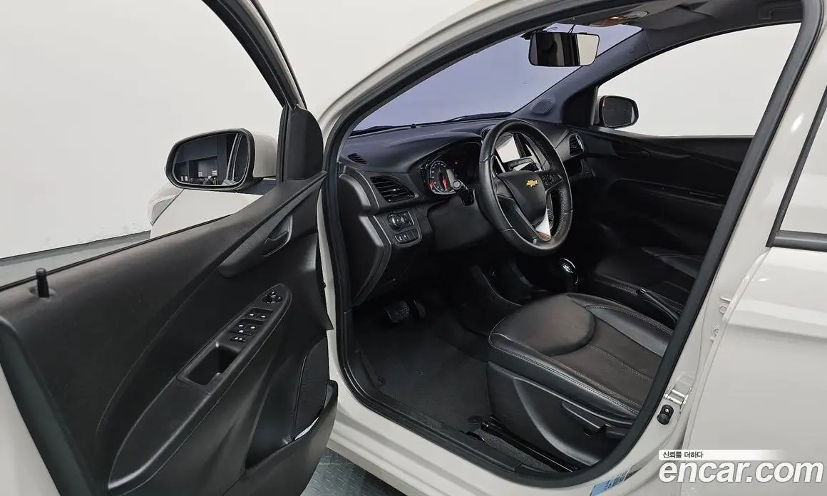 Chevrolet Spark 2017 1.0 автомат (гидро), фото 13 Chevrolet Spark 2017 1.0 автомат (гидро), фото 13