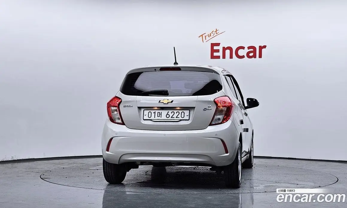 Chevrolet Spark 2017 1.0 автомат (гидро), фото 4 Chevrolet Spark 2017 1.0 автомат (гидро), фото 4