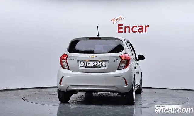 Chevrolet Spark 2017 1.0 автомат (гидро), миниатюра 4 Chevrolet Spark 2017 1.0 автомат (гидро), миниатюра 4