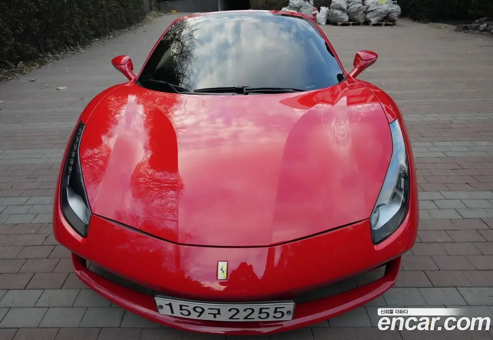 Ferrari 488 2016 3.9 автомат (гидро), фото 1 Ferrari 488 2016 3.9 автомат (гидро), фото 1