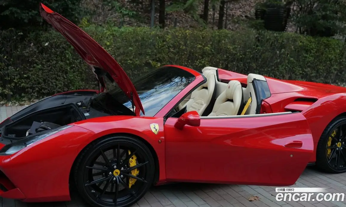 Ferrari 488 2016 3.9 автомат (гидро), фото 19 Ferrari 488 2016 3.9 автомат (гидро), фото 19