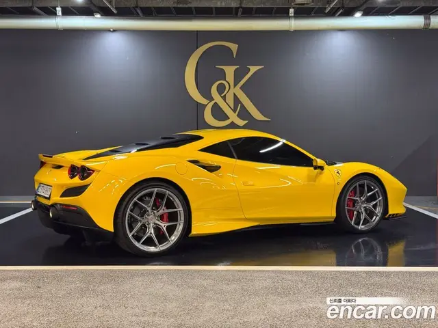 Ferrari F8 2021 3.9 автомат (гидро), миниатюра 4