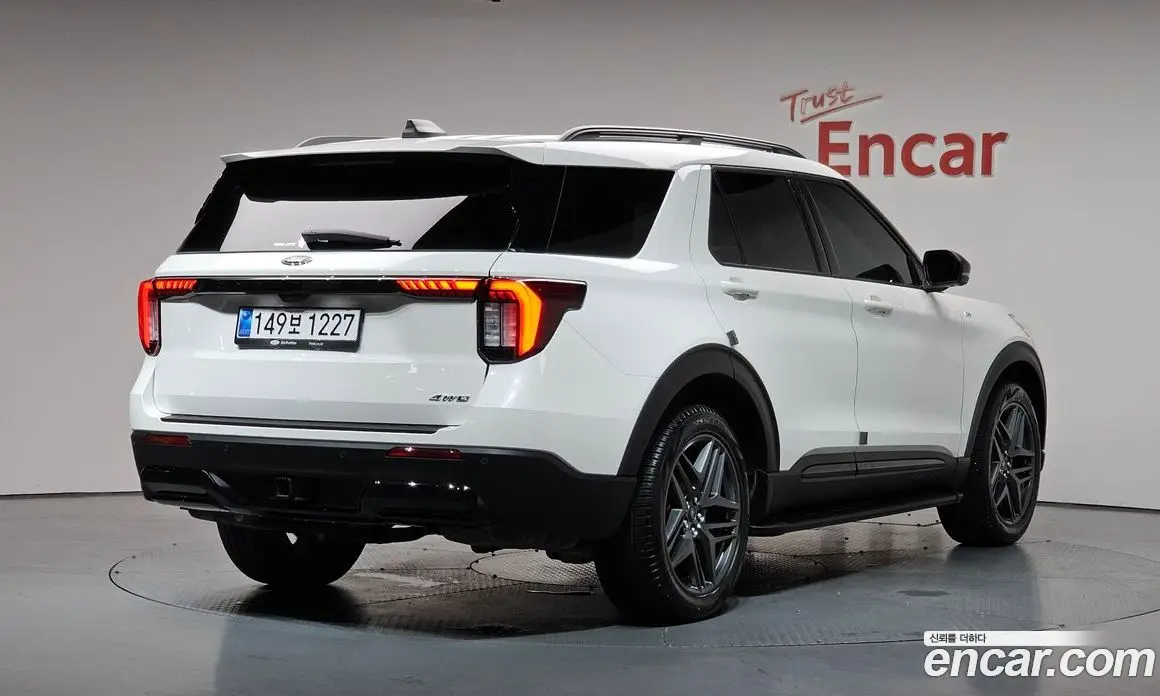 Ford Explorer 2025 2.3 автомат (гидро), фото 1 Ford Explorer 2025 2.3 автомат (гидро), фото 1