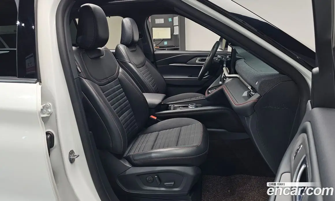 Ford Explorer 2025 2.3 автомат (гидро), фото 15 Ford Explorer 2025 2.3 автомат (гидро), фото 15
