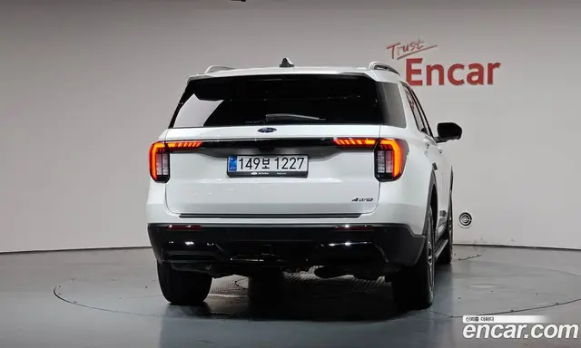 Ford Explorer 2025 2.3 автомат (гидро), миниатюра 3 Ford Explorer 2025 2.3 автомат (гидро), миниатюра 3