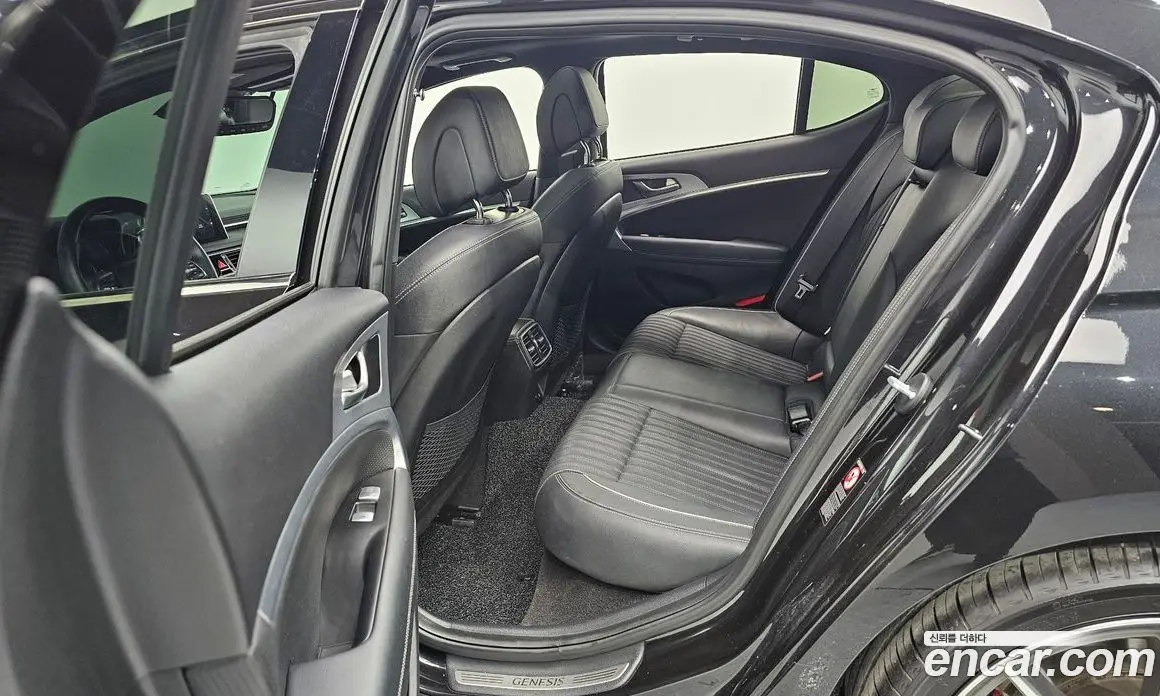 Genesis G70 2019 2.0 автомат (гидро), фото 12