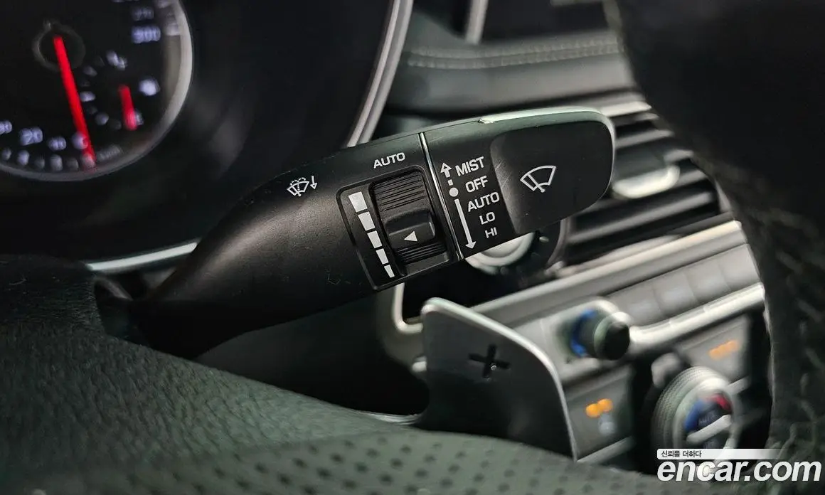 Genesis G70 2019 2.0 автомат (гидро), фото 17