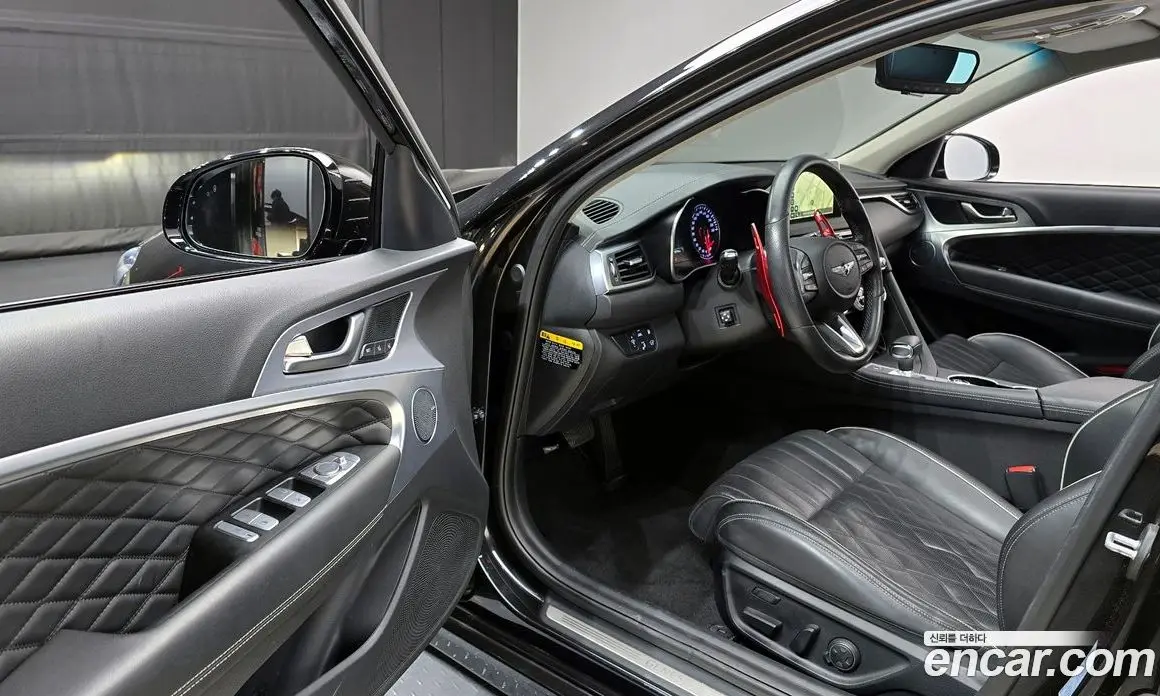 Genesis G70 2019 2.0 автомат (гидро), фото 11 Genesis G70 2019 2.0 автомат (гидро), фото 11