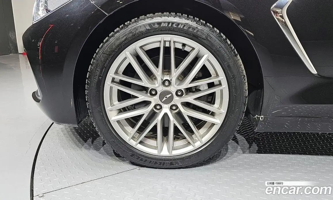 Genesis G70 2019 2.0 автомат (гидро), фото 5 Genesis G70 2019 2.0 автомат (гидро), фото 5