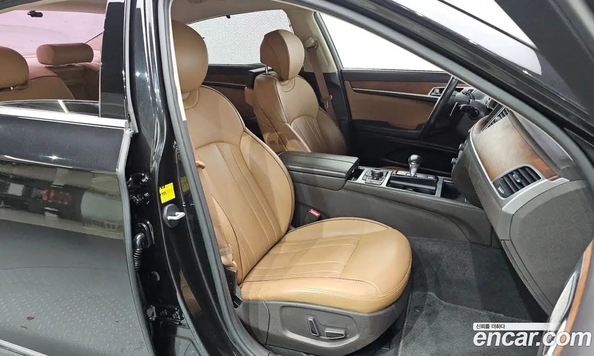 Genesis G80 2017 3.8 автомат (гидро), фото 16 Genesis G80 2017 3.8 автомат (гидро), фото 16