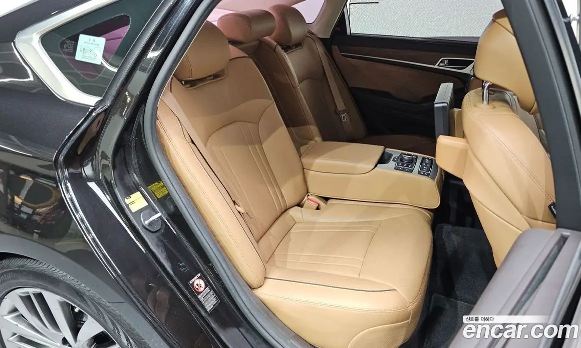 Genesis G80 2017 3.8 автомат (гидро), фото 17 Genesis G80 2017 3.8 автомат (гидро), фото 17