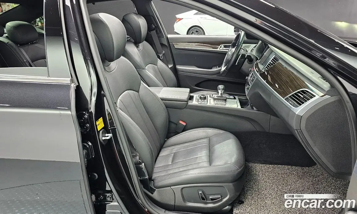 Genesis G80 2018 3.3 автомат (гидро), фото 13 Genesis G80 2018 3.3 автомат (гидро), фото 13