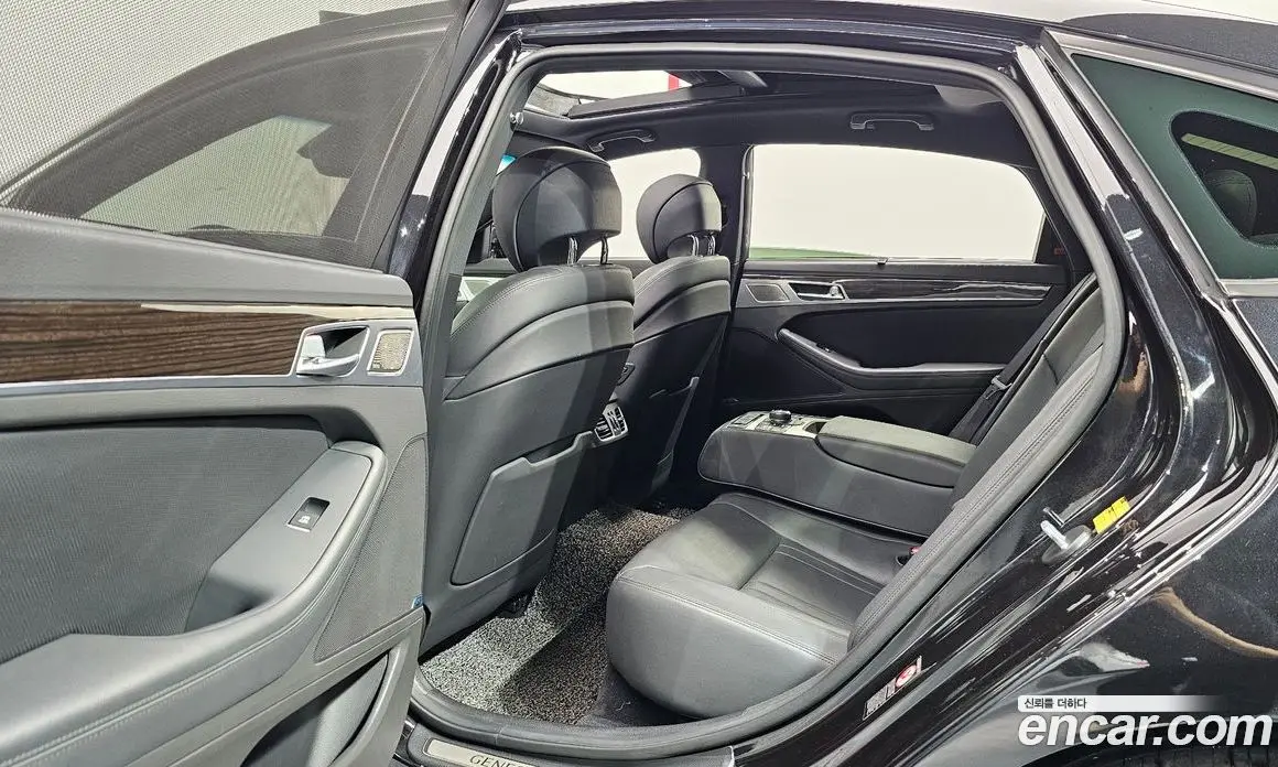 Genesis G80 2018 3.3 автомат (гидро), фото 18 Genesis G80 2018 3.3 автомат (гидро), фото 18
