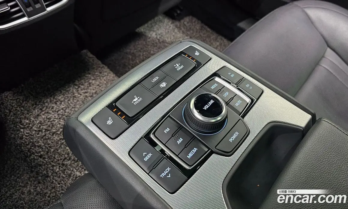 Genesis G80 2018 3.3 автомат (гидро), фото 22 Genesis G80 2018 3.3 автомат (гидро), фото 22