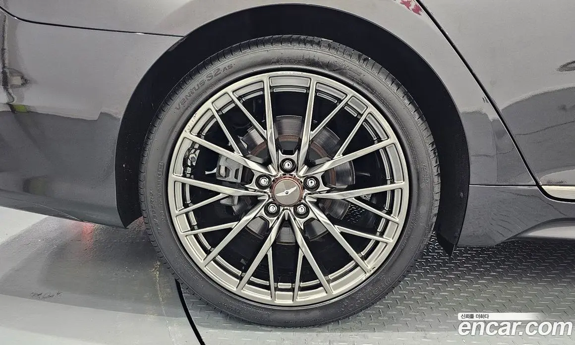 Genesis G80 2018 3.3 автомат (гидро), фото 7 Genesis G80 2018 3.3 автомат (гидро), фото 7