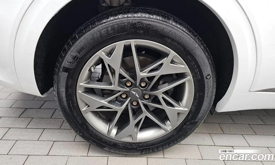 Genesis GV70 2021 2.5 автомат (гидро), фото 5 Genesis GV70 2021 2.5 автомат (гидро), фото 5