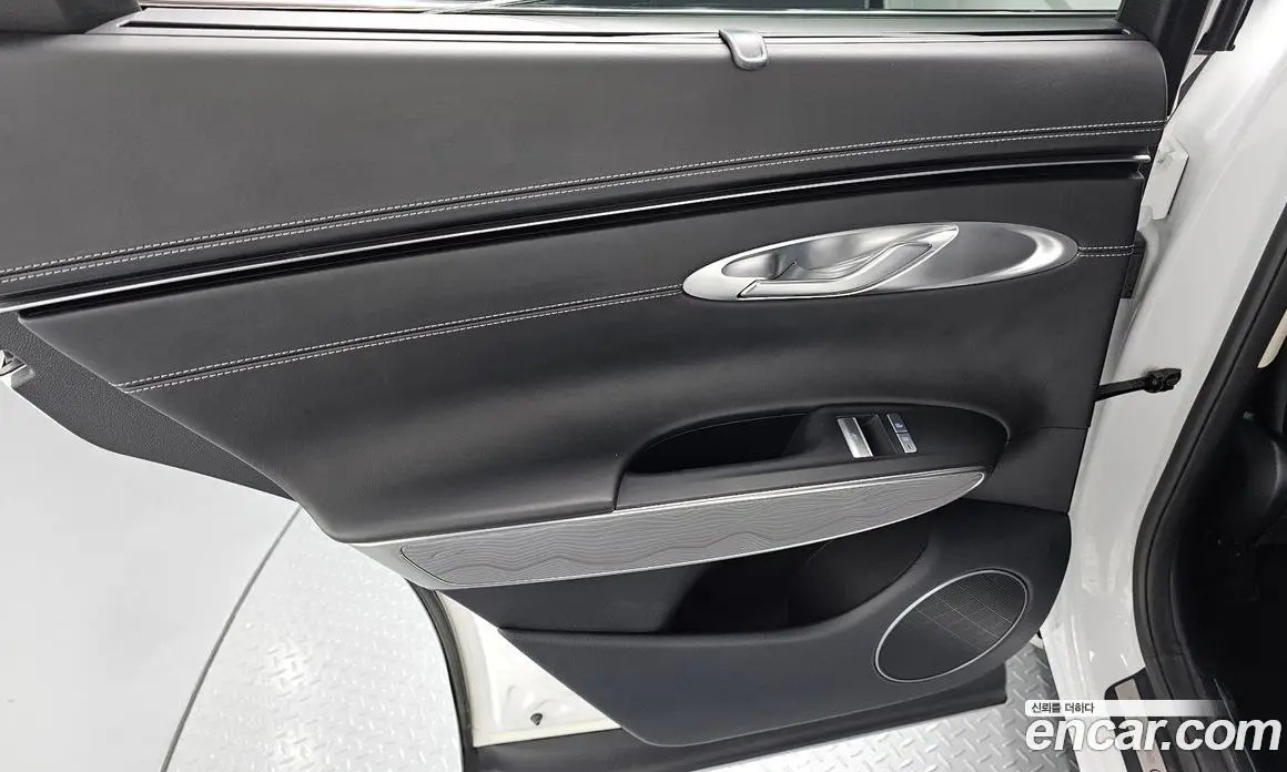 Genesis GV70 2021 2.5 автомат (гидро), фото 15