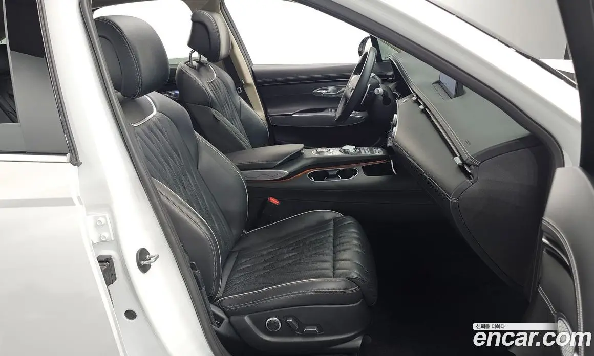 Genesis GV70 2021 2.5 автомат (гидро), фото 16