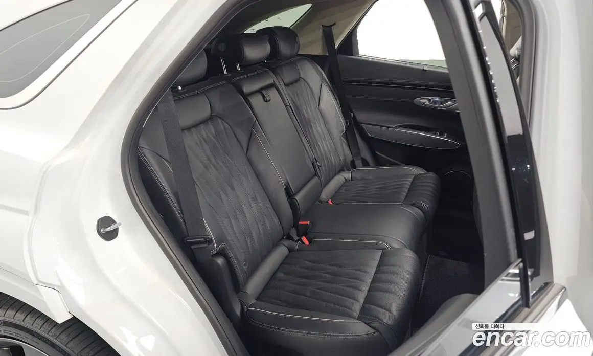 Genesis GV70 2021 2.5 автомат (гидро), фото 17